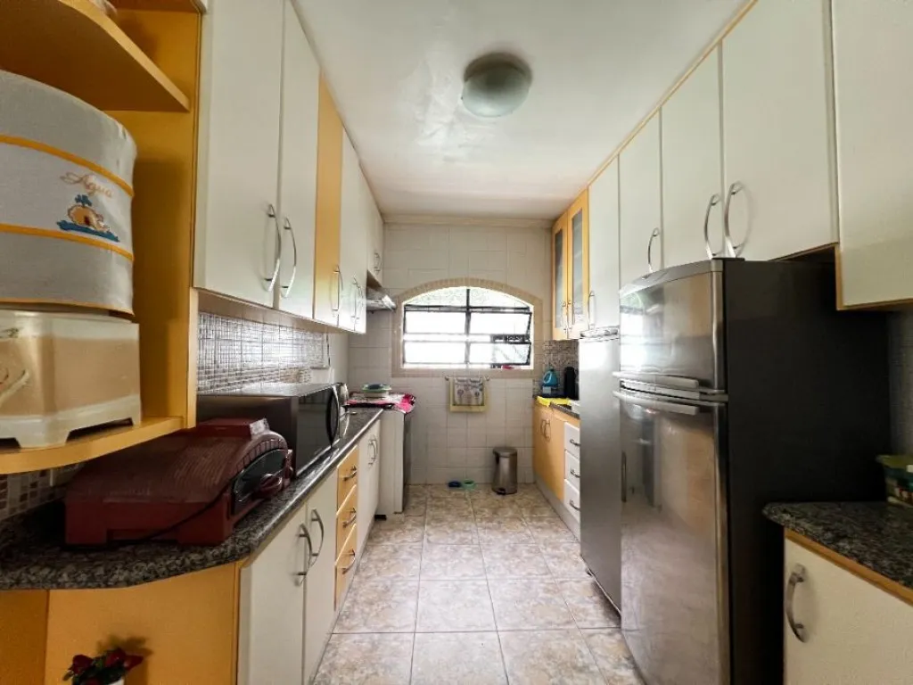 Imagem CASA COM 385,00 m² - GUILHERMINA - PRAIA GRANDE SP