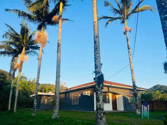 Imagem Casa para Venda em Balneário Camboriú, São Judas Tadeu, 3 dormitórios, 1 suíte, 2 banheiros, 2 vagas