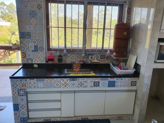 Imagem Chácara com 4 dormitórios à venda, 1300 m² por R$ 950.000 - Rio Acima - Mairiporã/São Paulo