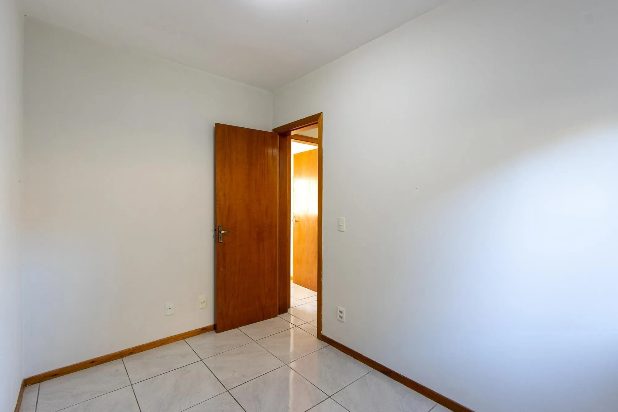 Imagem Casa residencial em condominio fechado para locação no bairro Hípica