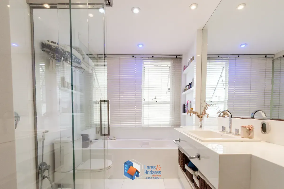 Imagem Apartamento para venda em Indianópolis com 4 quartos, sendo 3 suítes, 250m²