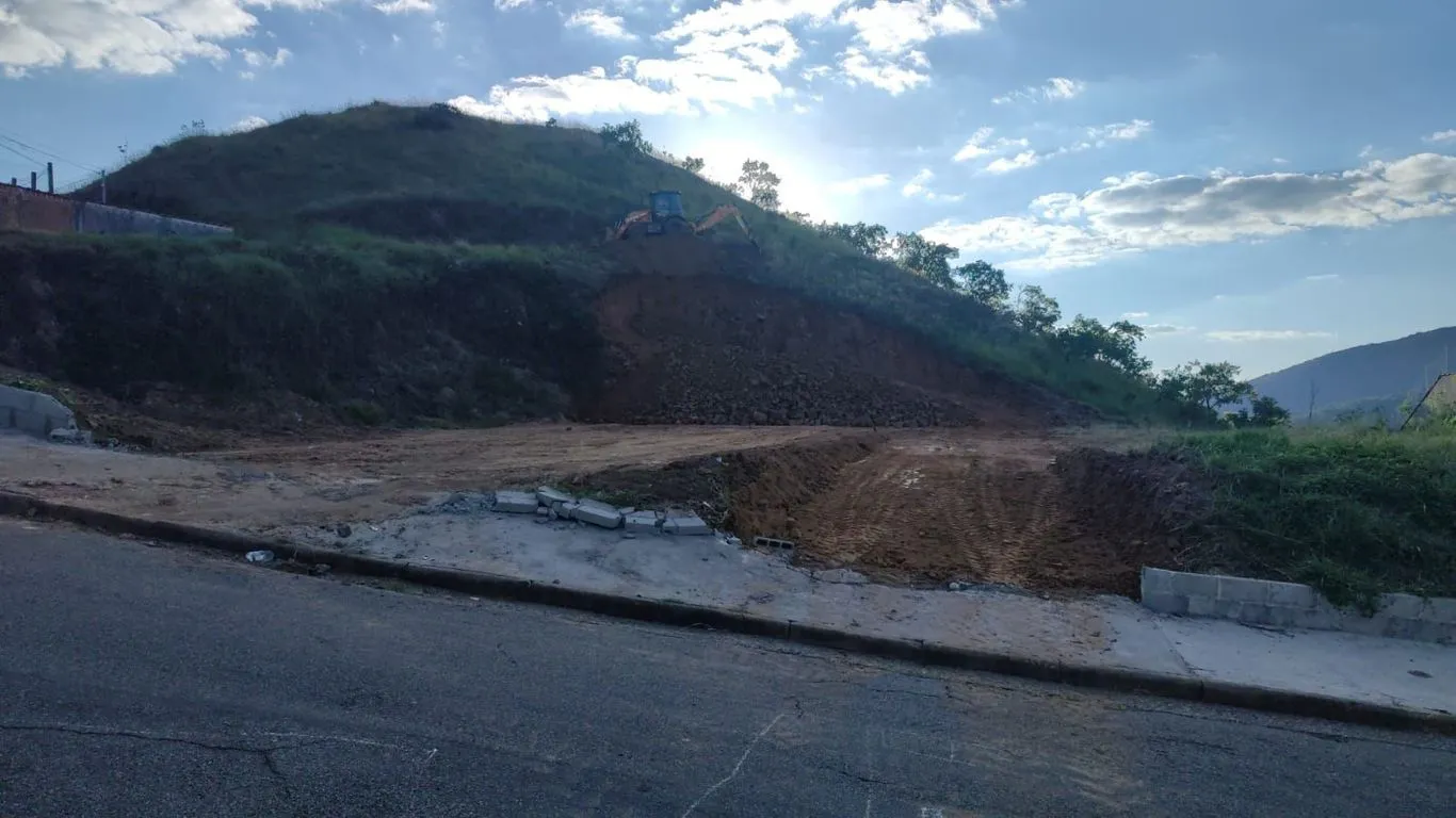 Imagem Terreno plano a venda com 580 metros bairro Santa Augusta em Poços de Caldas MG