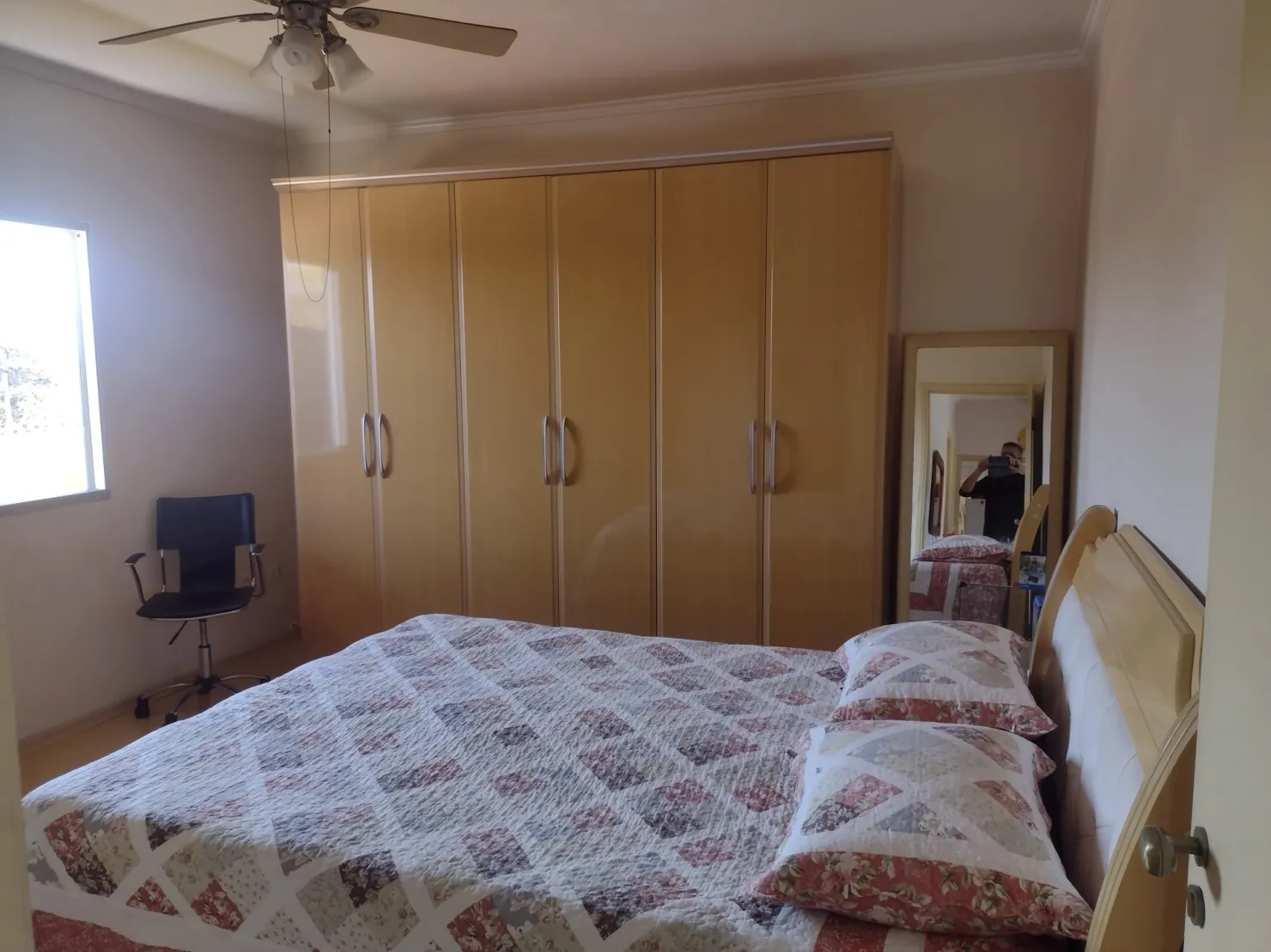 Imagem Casa à venda 2 Quartos, 1 Suite, 6 Vagas, 250M², Parque Senhor do Bonfim, Taubaté - SP