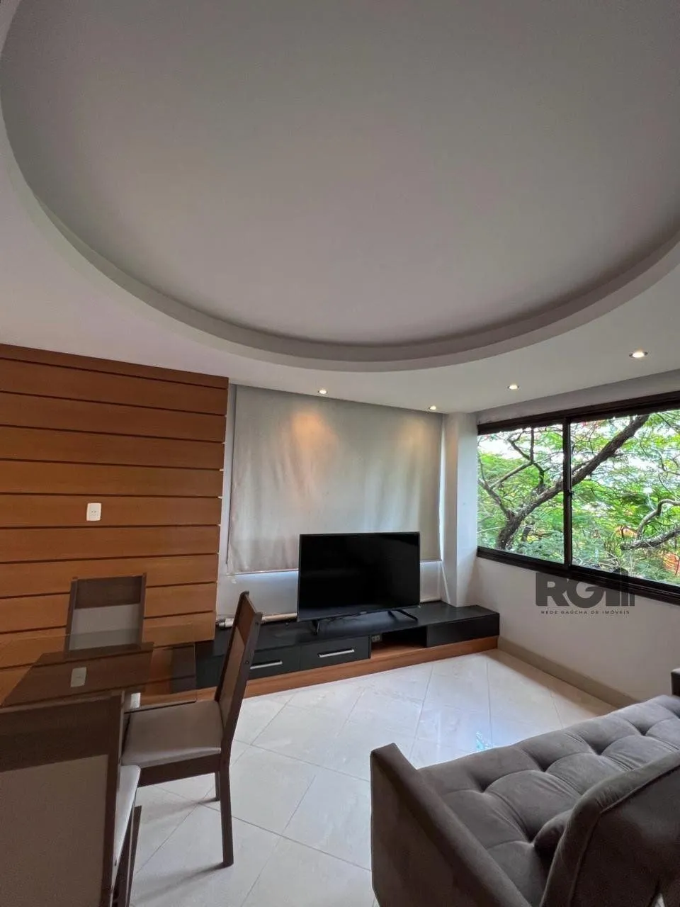 Imagem Excelente apartamento inteiramente decorado e mobiliado, com ótimo acabamento em localização privilegiada.