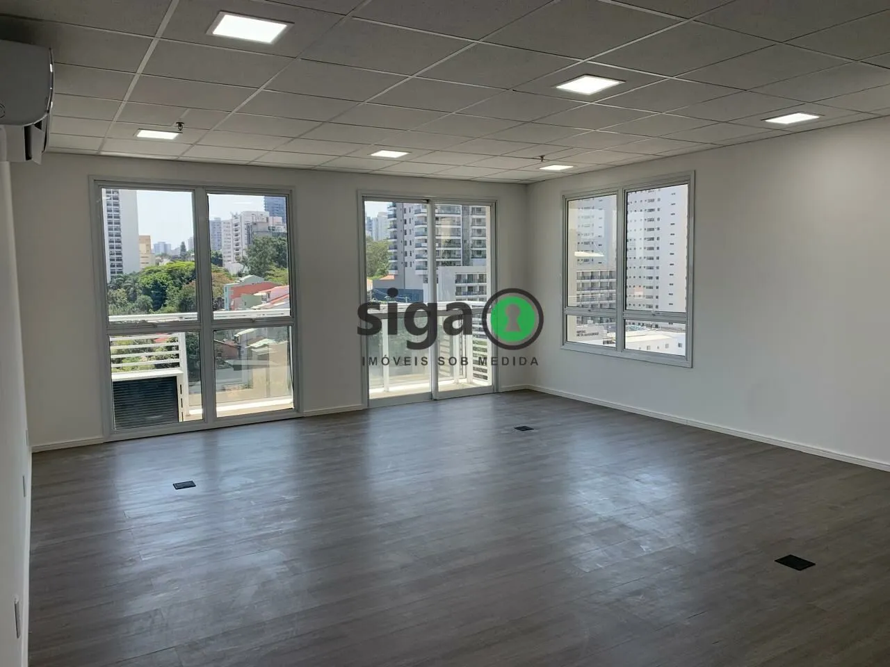 Foto do imóvel Sala comercial de 50 m² no superia pinheiros andar alto com vaga. Próximo a estação Clinicas metrô