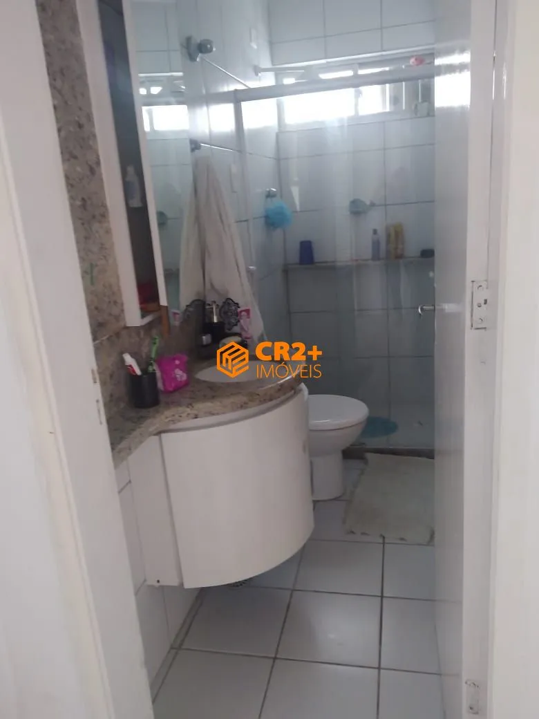 Imagem Vendo Casa 242m² com 3 Quartos sendo 1 Suíte, no Engenho do Meio.- 842m² total