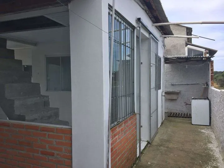Imagem Casa com 1 Quarto à Venda, 35 m² em São João Do Rio Vermelho - Florianópolis