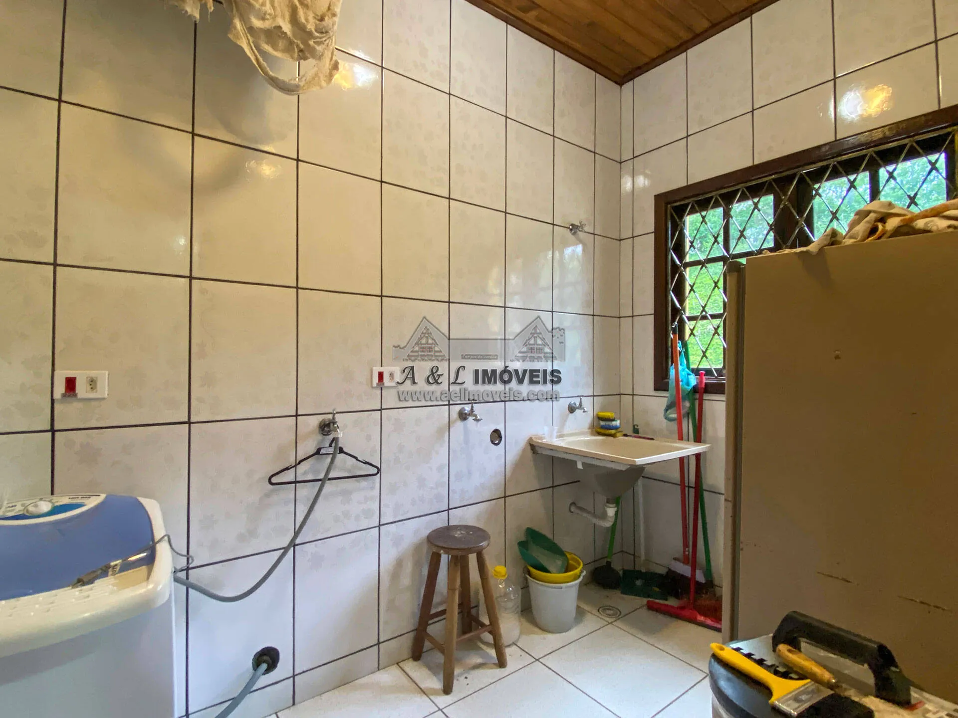 Imagem Casa à venda em Campos do Jordão - Belo imóvel com 3 dormitórios
