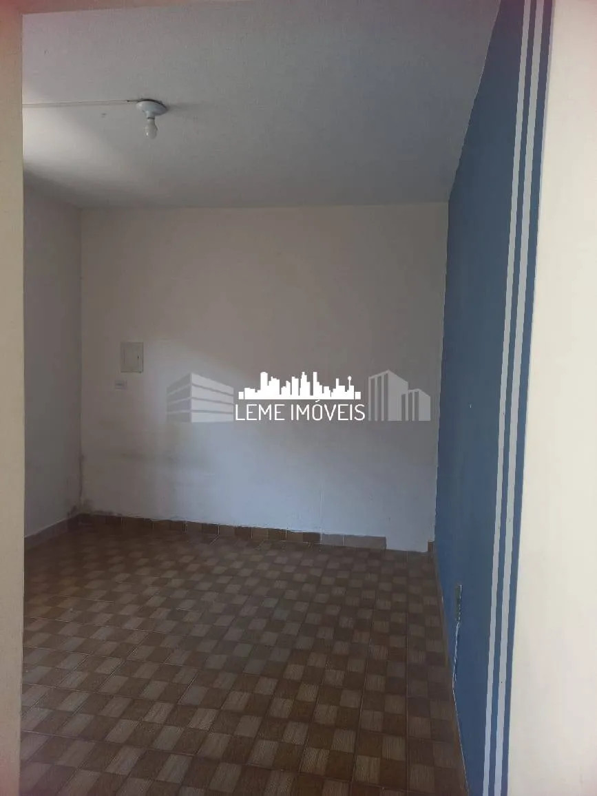 Imagem CASA COM "04" (QUATRO) CÔMODOS, UTILIZE O FGTS!!!