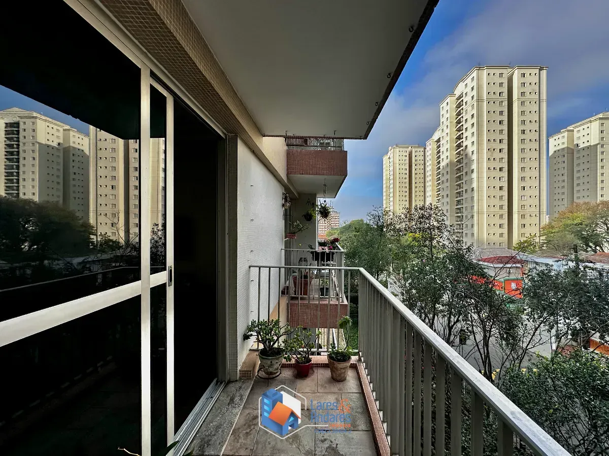 Imagem Apartamento para venda em Vila Sofia com 3 quartos, sendo 1 suíte, 110m²