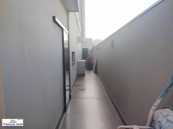 Imagem Belíssimo Sobrado em Condomínio à venda, Alphaville 3, com 3 Suítes, 270m2 de Área