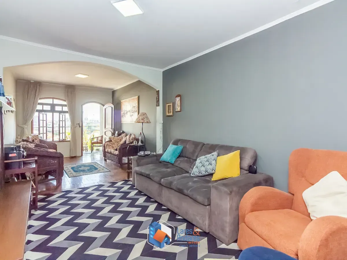 Imagem Sobrado para venda em Nossa Senhora do Ó com 3 quartos, sendo 1 suíte, 233m²