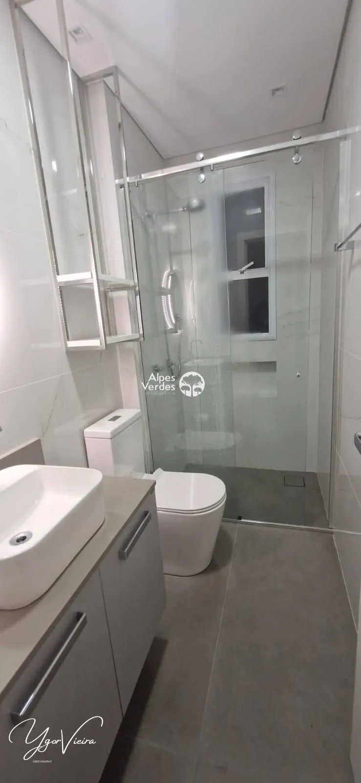 Imagem Vende-se apto mobiliado e decorado em Joinville-2 Suites-R$1.450.000,00