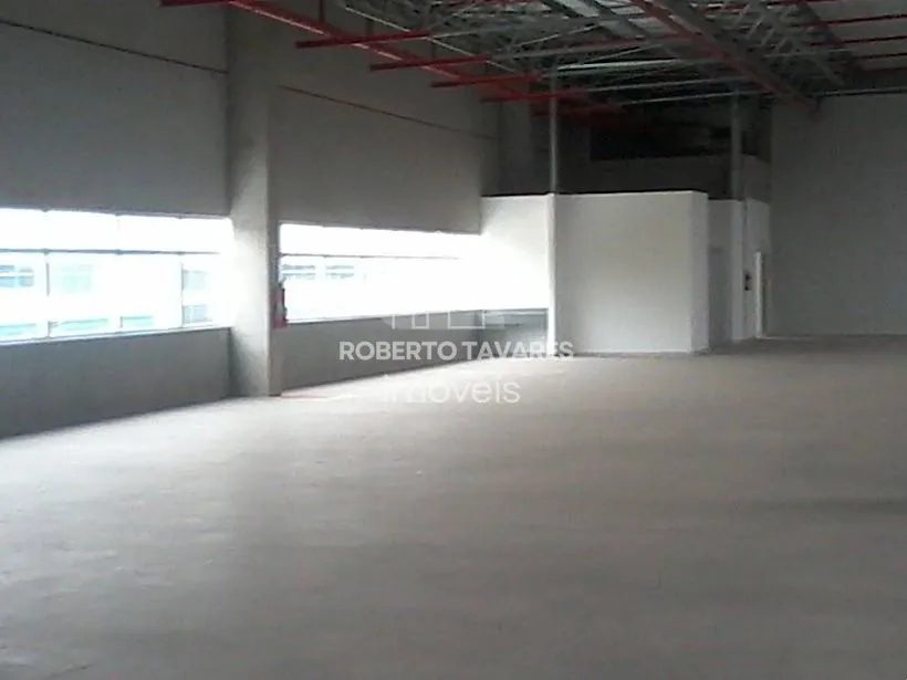 Imagem Galpão / Depósito / Armazém de 2165m² no bairro Sítio Guarehy, em Carapicuíba