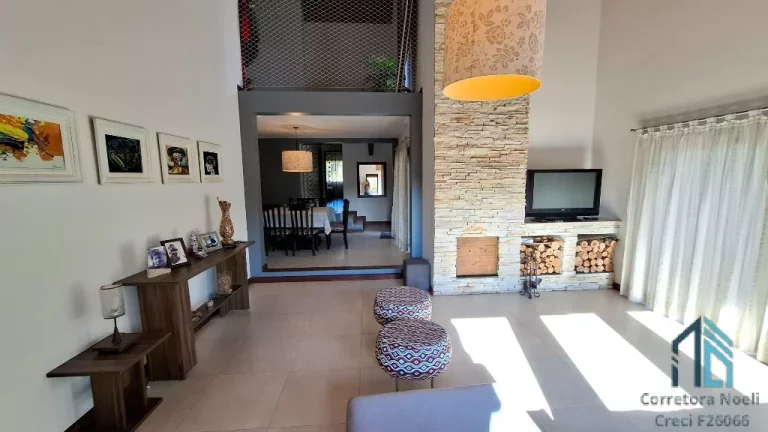 Imagem - Chácara com casa em condomínio, local seguro, ótima localização em São Jose dos Pinhais divisa com Piraquara PR