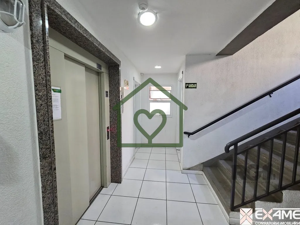 Imagem Oportunidade!!
Apartamento 2 dormitórios, semimobiliado, com vaga, elevador e infra. Piso laminado,...