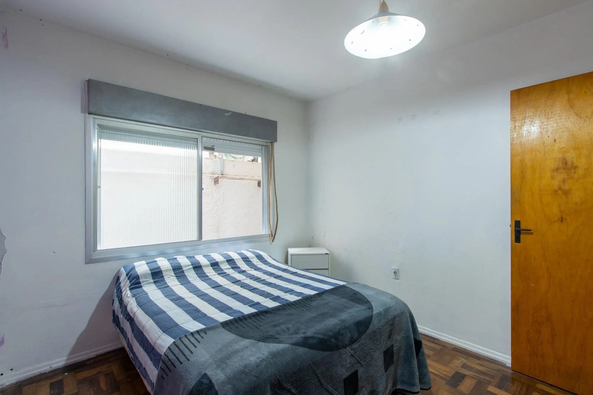 Imagem Apartamento térreo com pátio privativo no coração do Menino Deus, 2 dormitórios.