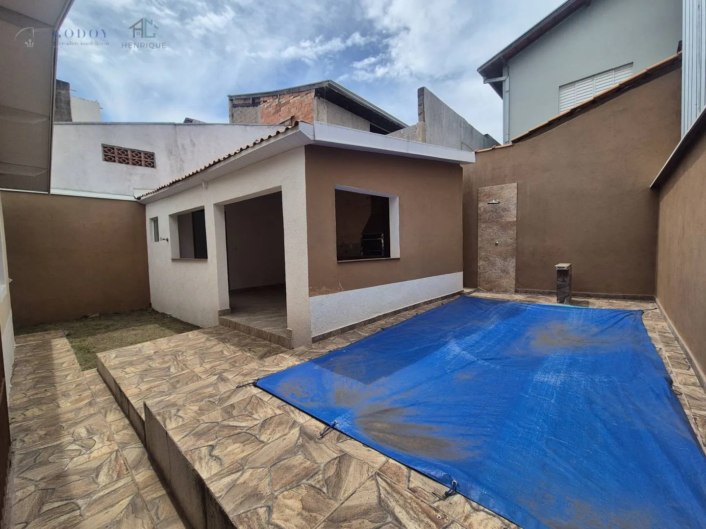 Imagem Casa com área gourmet e vista para a Serra da Mantiqueira - Bairro Mombaça,