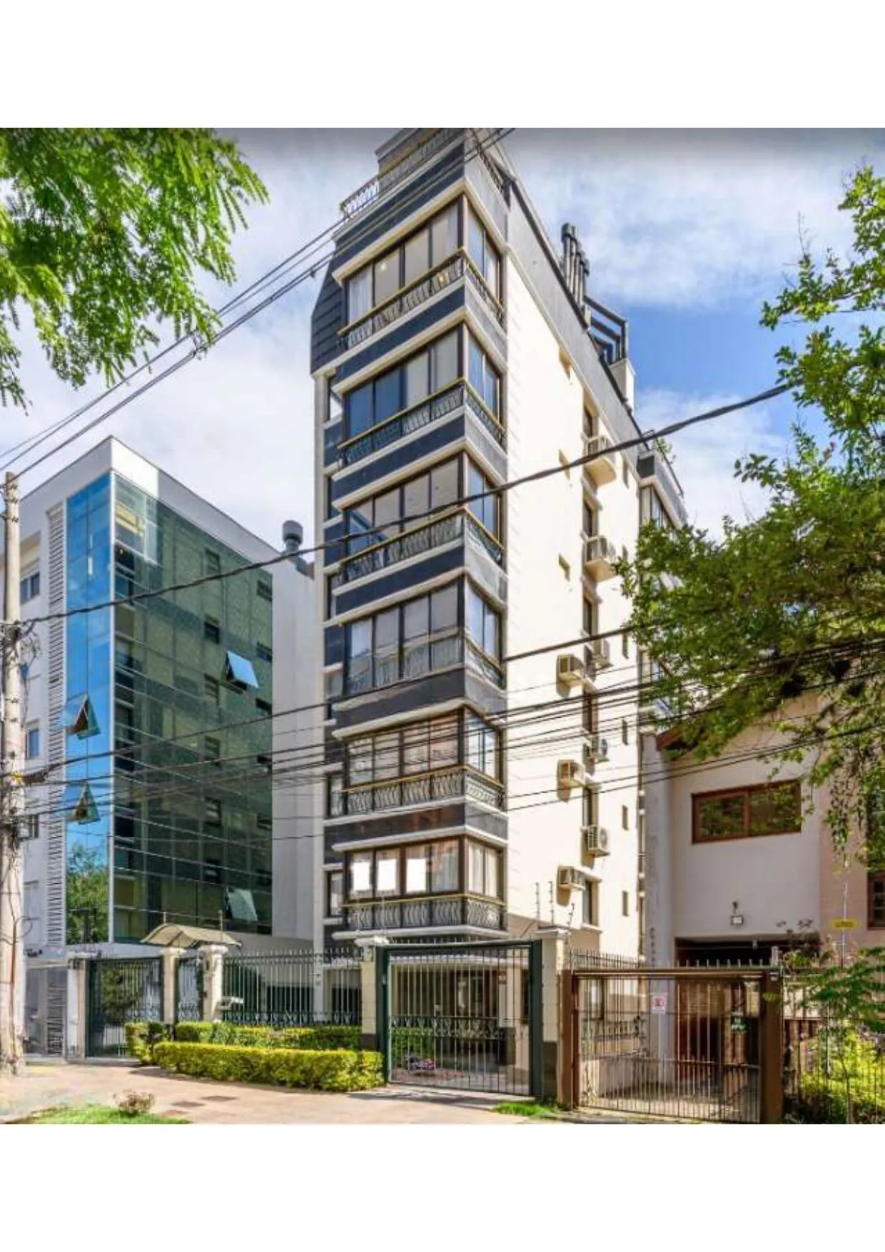 Imagem cobertura duplex ,Semi mobiliada, maravilhosa em rua calma , próximo ao Grêmio Náutico União.