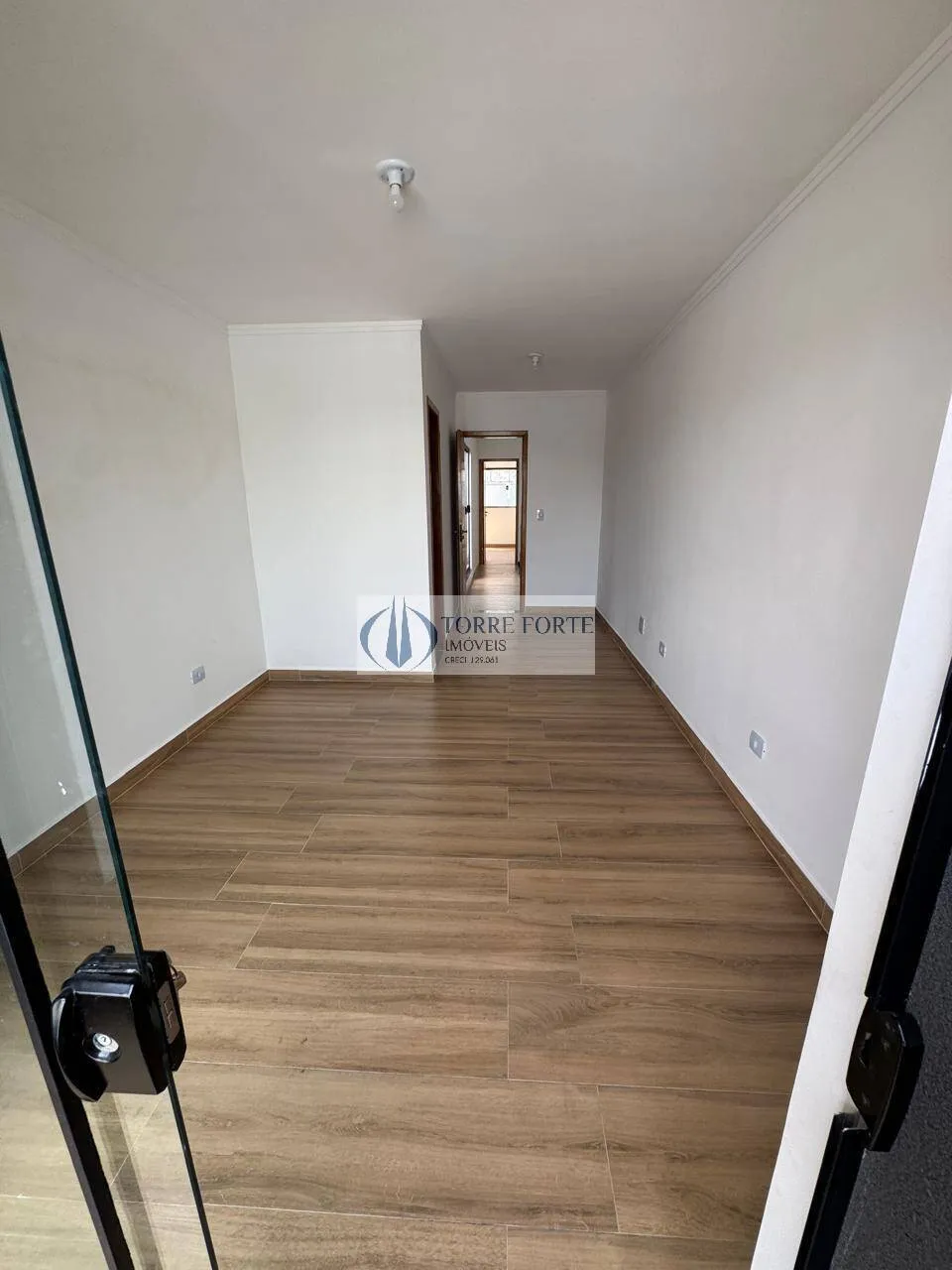 Imagem Lindo sobrado com 2 suites 2 vagas de garagem na Vila Antonieta .