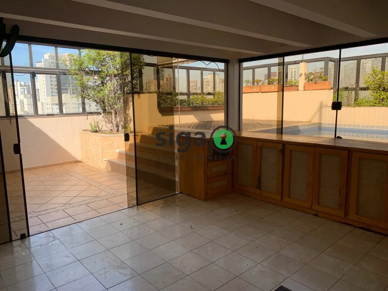 Imagem VENDE na Vila Suzana (Região do Morumbi) COBERTURA com 3 quartos, uma suíte, 3 Vagas + Depósito