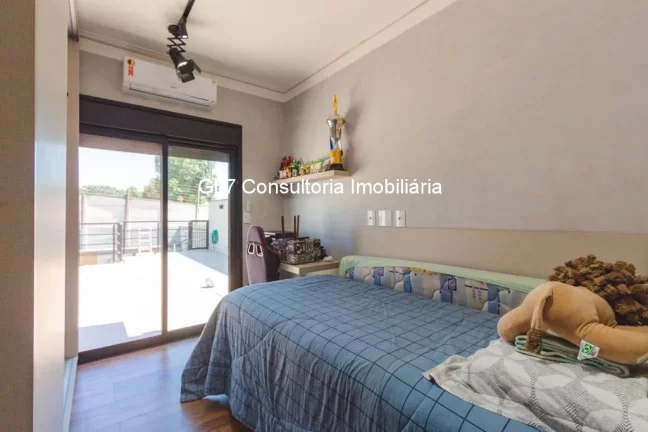Imagem Sobrado Com Piscina de Cinema no Condomínio Residencial Br?(C)scia Indaiatuba SP