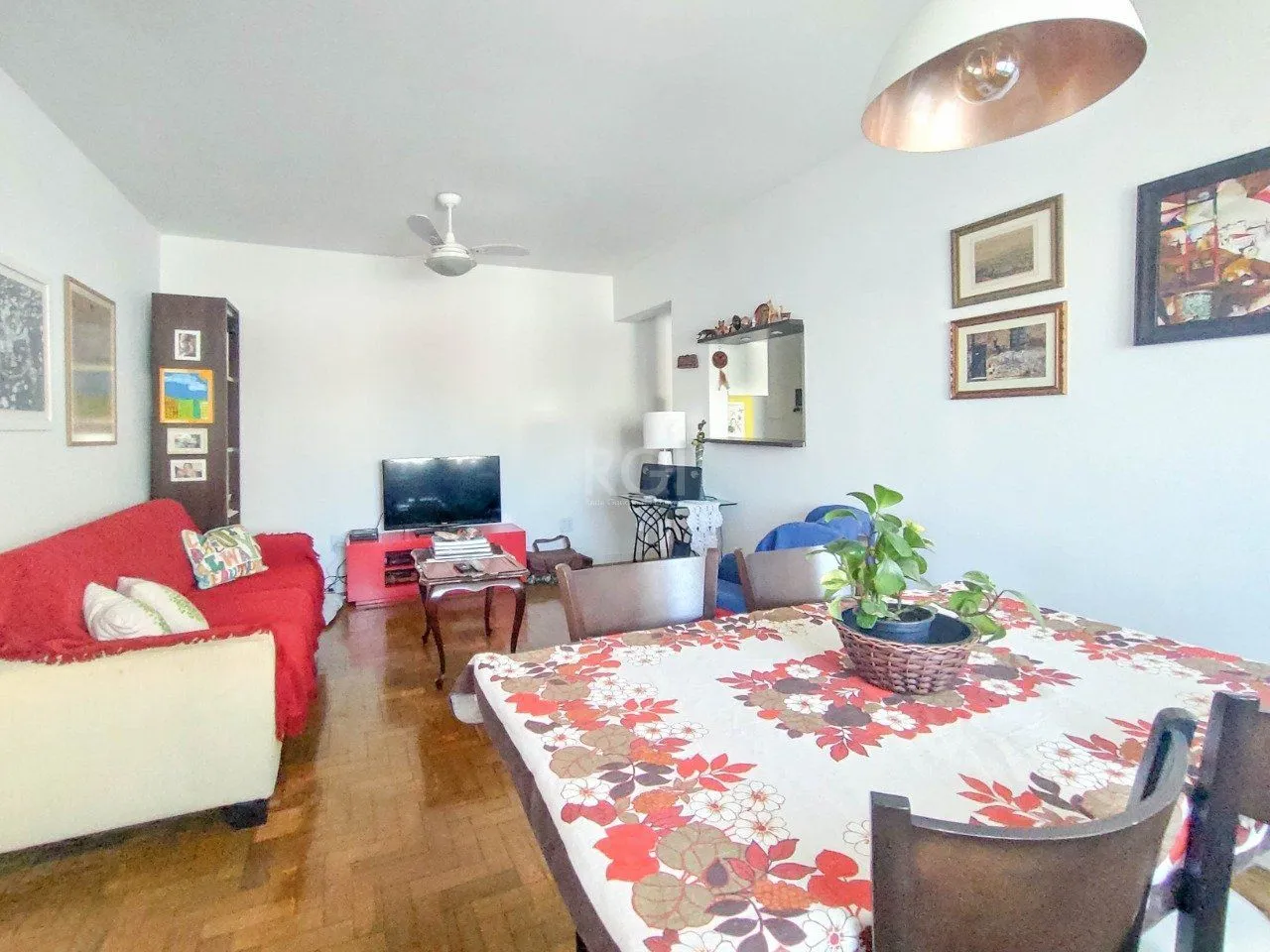 Imagem Apartamento no bairro Menino Deus - 2 dormitórios