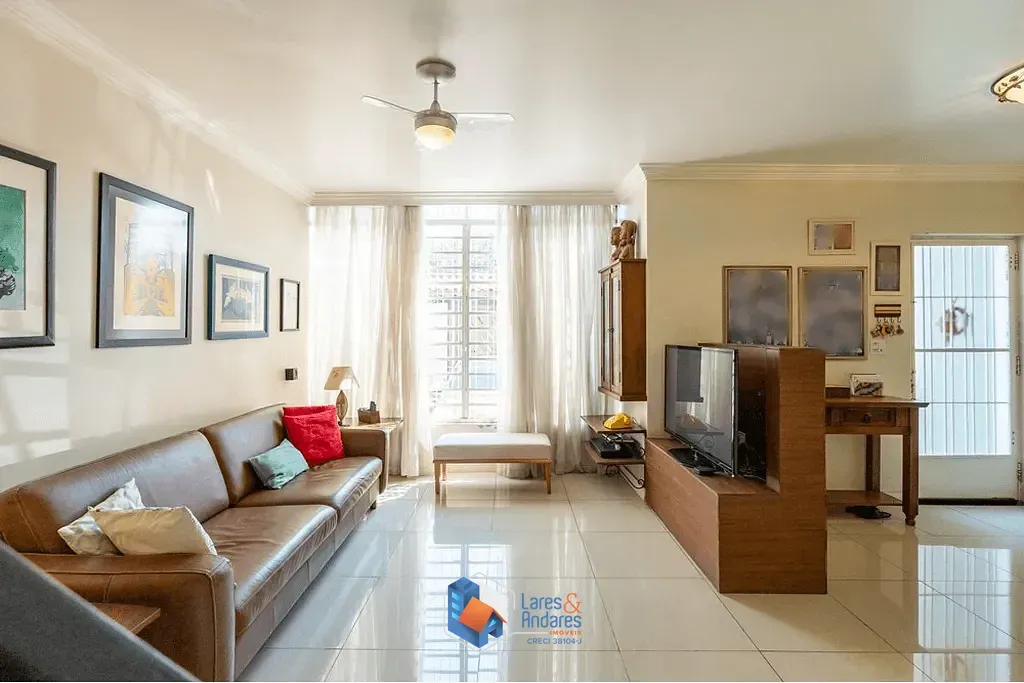 Foto do imóvel Casa à venda 3 Quartos 2 Vagas 168M² Vila Cordeiro São Paulo - SP em Rua Bartolomeu Feio