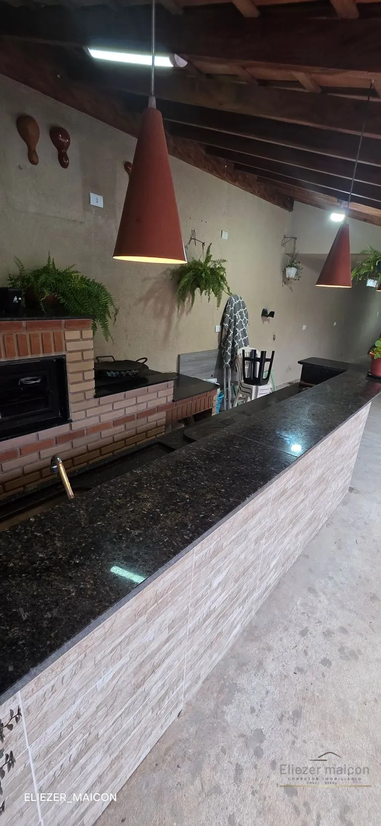 Imagem Casa à Venda com 4 quartos no bairro conjunto habitacional em Poços de Caldas