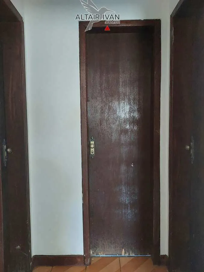 Imagem Casa antiga em bom estado