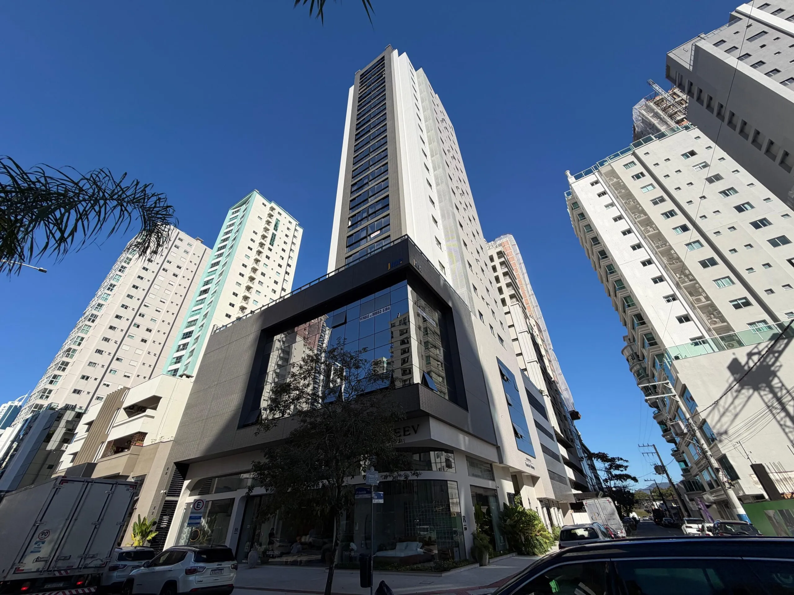 Foto do imóvel Apartamento à venda com 137m2 por R$ 3.180.000,00