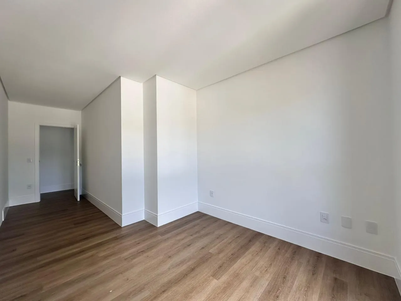 Imagem Apartamento com vista para o mar à venda com 208m2 por R$ 5.700.000,00