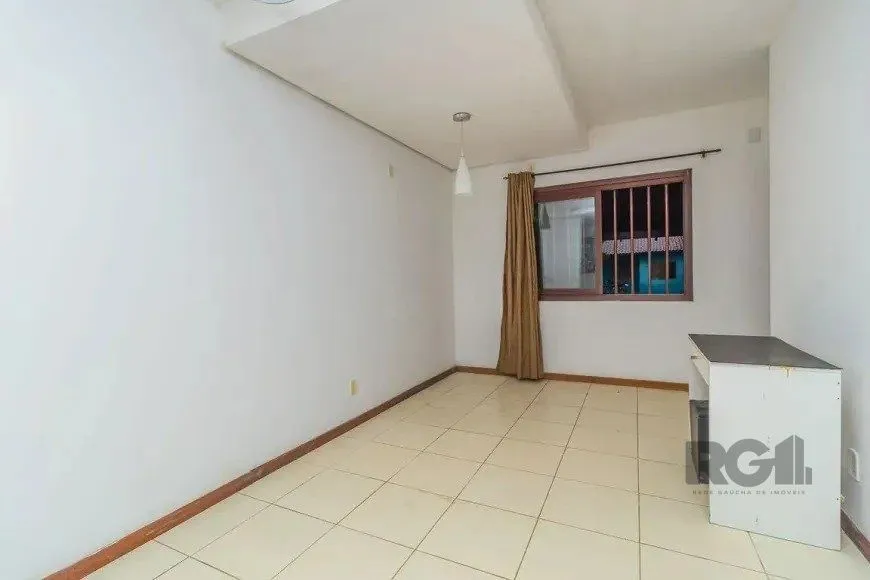 Imagem Casa 110m² - 3 dormitórios, 1 vaga no bairro Aberta dos Morros