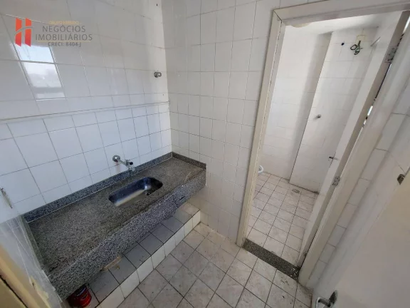 Imagem Sala comercial com 42m²na esquina com a Av. Brigadeiro Lima e Silva.