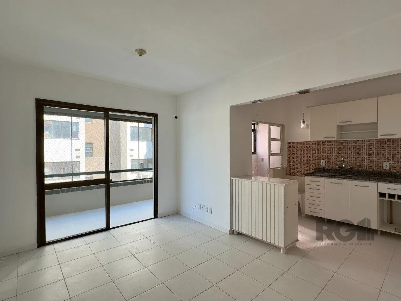 Imagem COBERTURA COM 174M², DE FRENTE, 3 DORMITÓRIOS, EM ÓTIMA LOCALIZAÇÃO NO MENINO DEUS