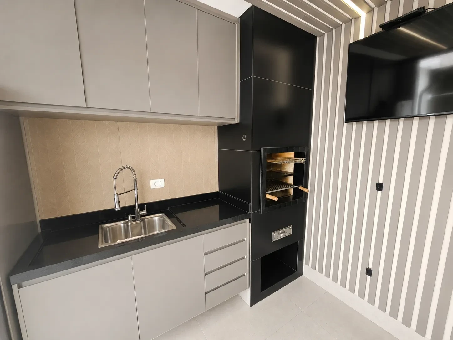 Imagem Sobrado com 5 Quartos à Venda, 271 m² em Jardim Casqueiro - Cubatão