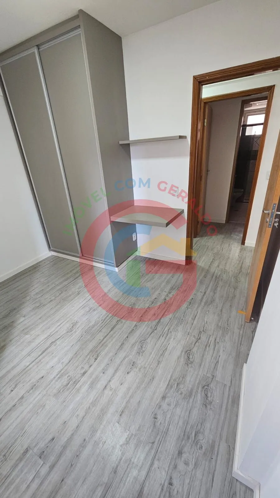 Imagem Apartamento semi-mobiliado 3Q (1 suíte) reformado - St. Bela Vista.