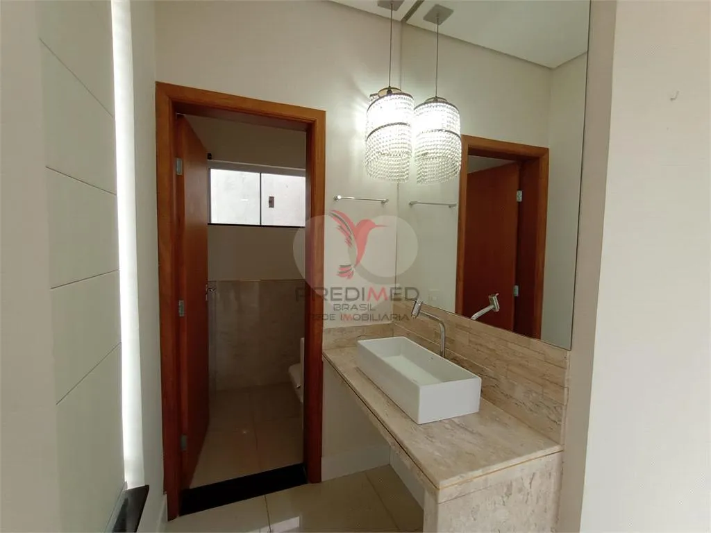 Imagem Casa de 4 quartos, 249m² no bairro Vila Antonieta I, em Lençóis Paulista