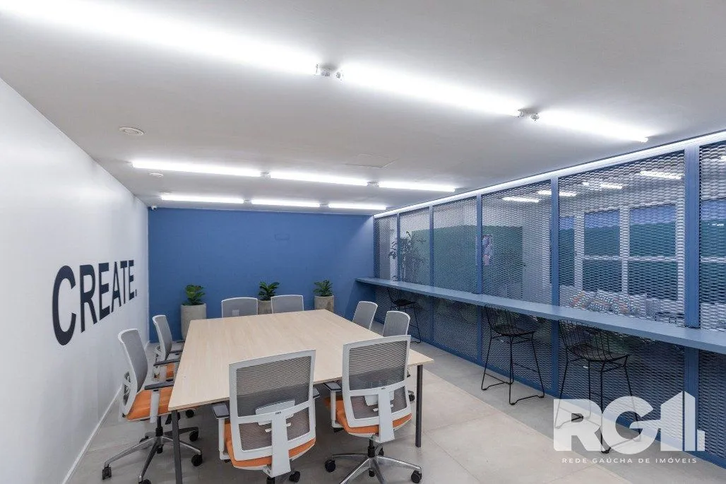 Imagem Studio com localização no Centro Histórico de Porto Alegre, uma das ruas mais charmosas e antigas de Porto Alegre.