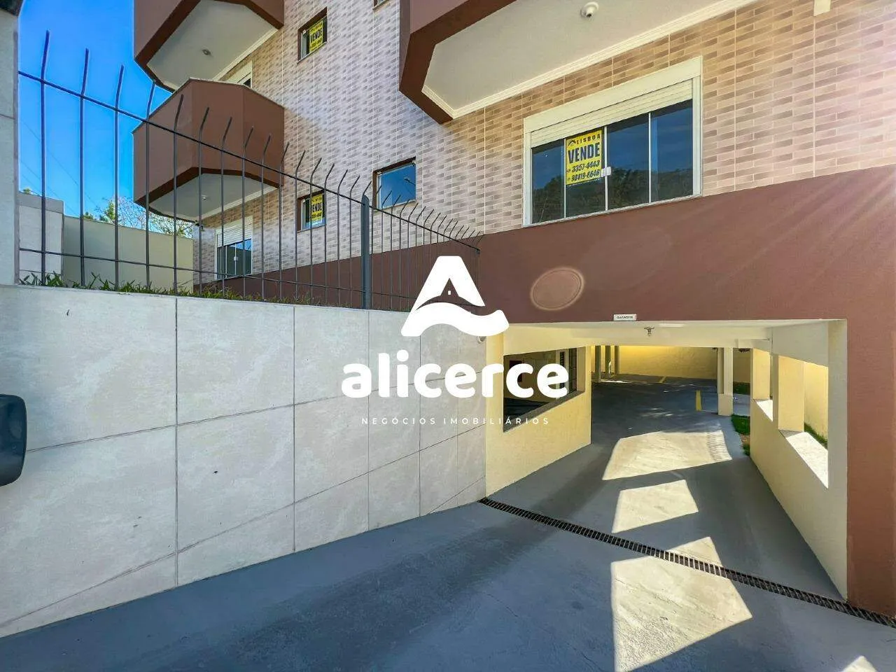 Imagem Apartament à venda l 3 Dormitórios, 1 suíte l 72m² l Forquilhinhas - São José - Florianópolis/ASC