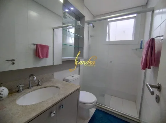 Imagem Apto em condomínio fechado com 03 suites mobiliado e decorado