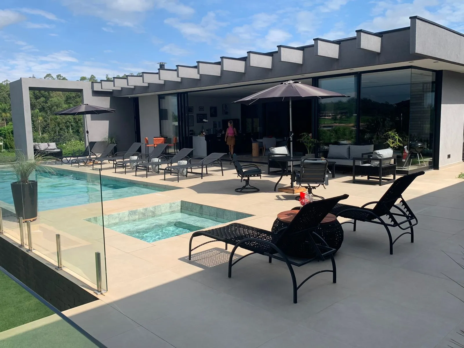 Imagem Casa (Da Adega) de 2.342,93m² Localizada no TERRAS DE SÃO JOSE 2 - Itu/SP!