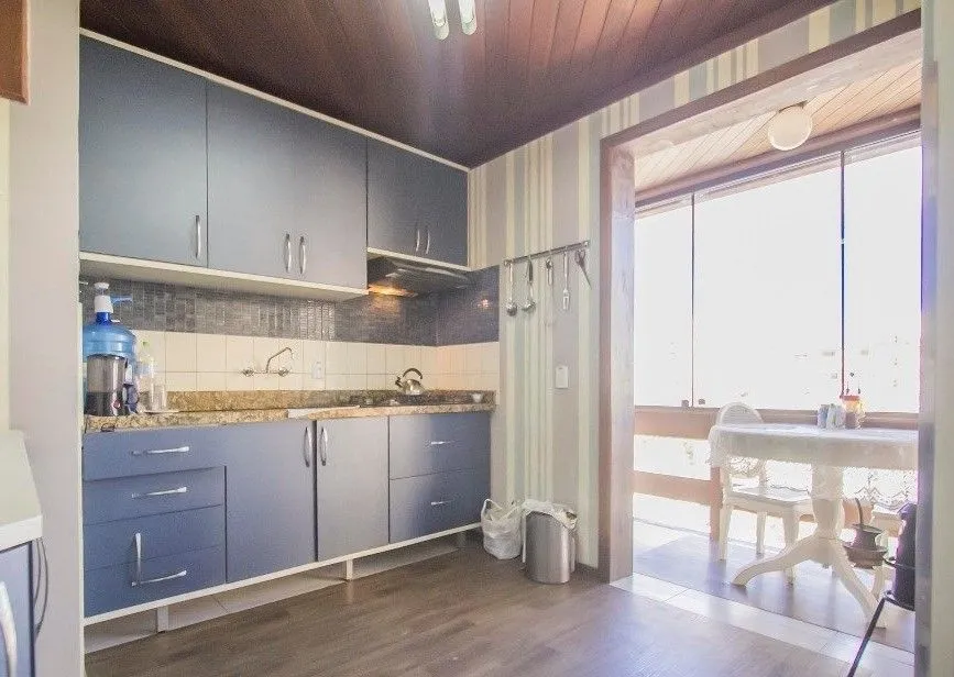 Imagem Vende-se cobertura com 3 quartos (1 suíte), 315 m², 2 vagas - Bela Vista
