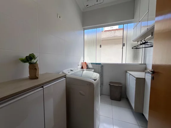 Imagem Casa à venda com 2 dormitórios e 1 suite - Embaré / Santos