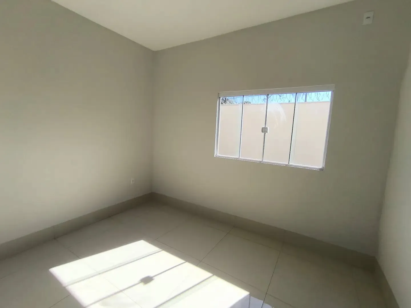 Imagem Casa De 3/4 Sendo 2 Suites Em Cond A 1 Km Do Terminal Vila Brasilia Com Area Gourmet