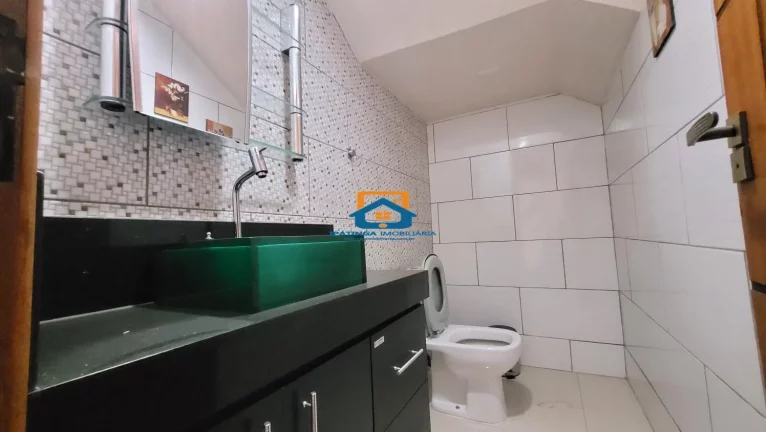 Imagem Já imaginou em morar em um imóvel lindo, casa duplex, espaçosa, acabamento diferenciado, em uma excelente localização no bairro Residencial Bethânia.
