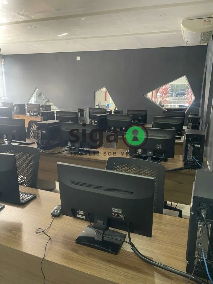Imagem Prédio Comercial na Chácara St Antonio para locação, 660m², 8 salas, 18 vgs garagem