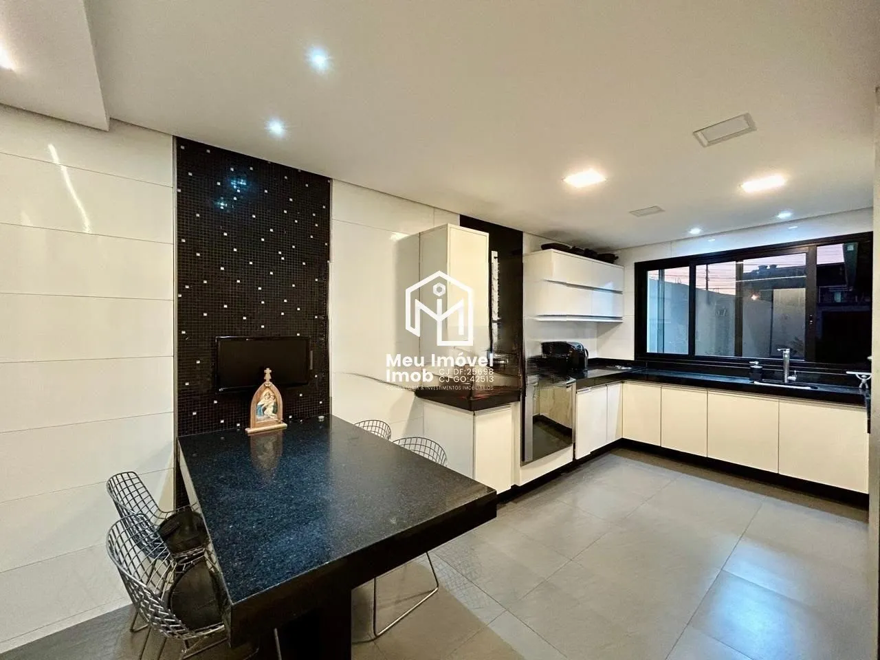 Imagem Casa 3 Suítes 397m² Reformada Colônia Agrícola Samambaia