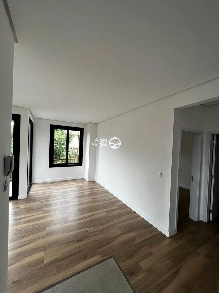 Imagem Vende-se apartamento em Gramado com 1 dormitorios semi mobiliado