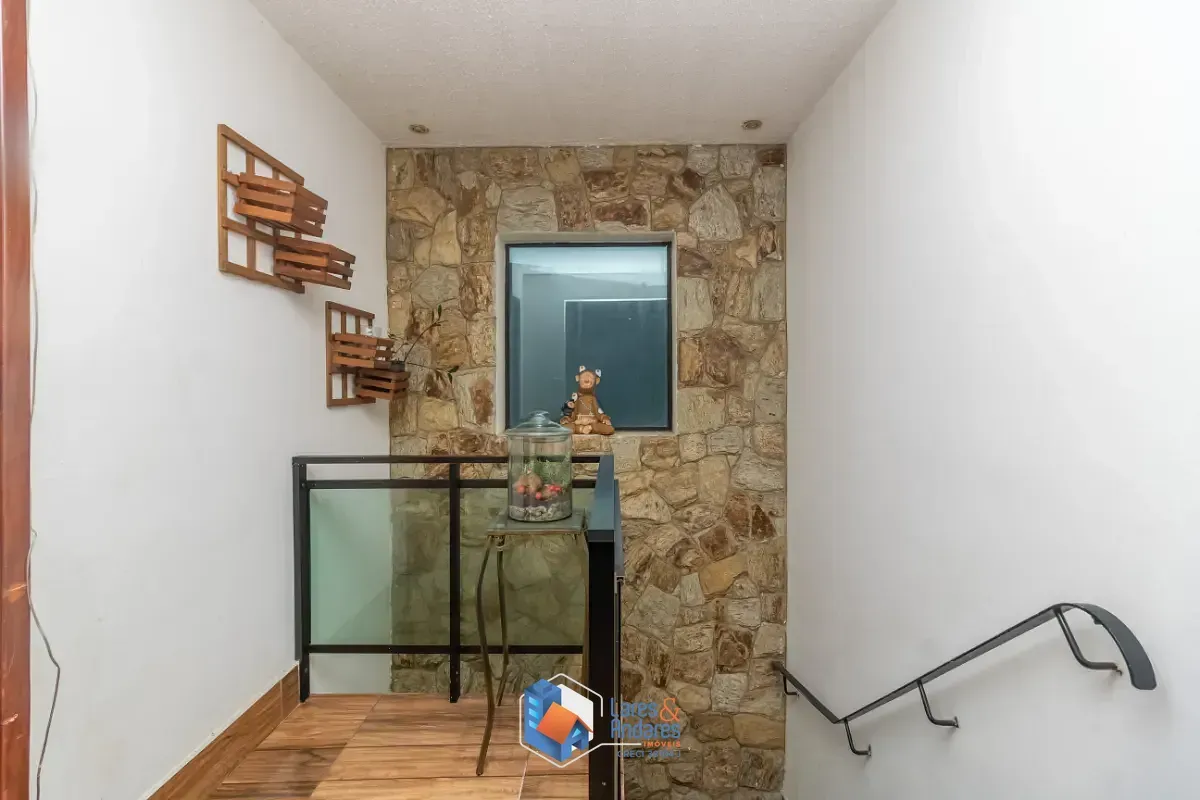 Imagem Casa de vila para venda em Chácara Inglesa com 4 quartos, sendo 1 suíte, 350m²